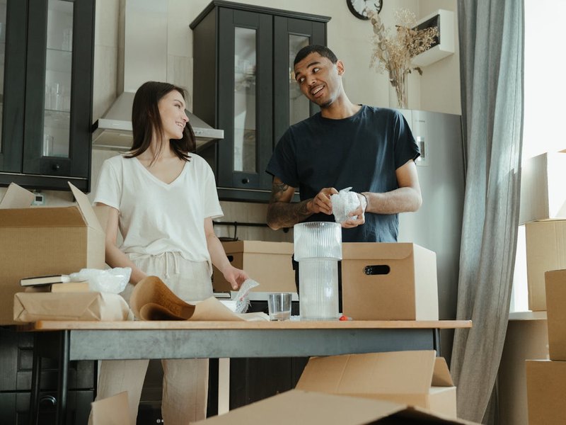 Smart Move movers at work in Portsmouth